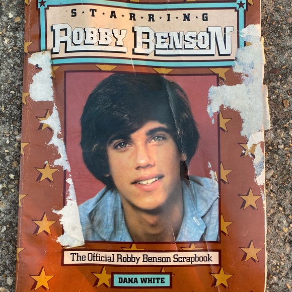 The Official Robby Benson Scrapbook - Picture 1 of 11